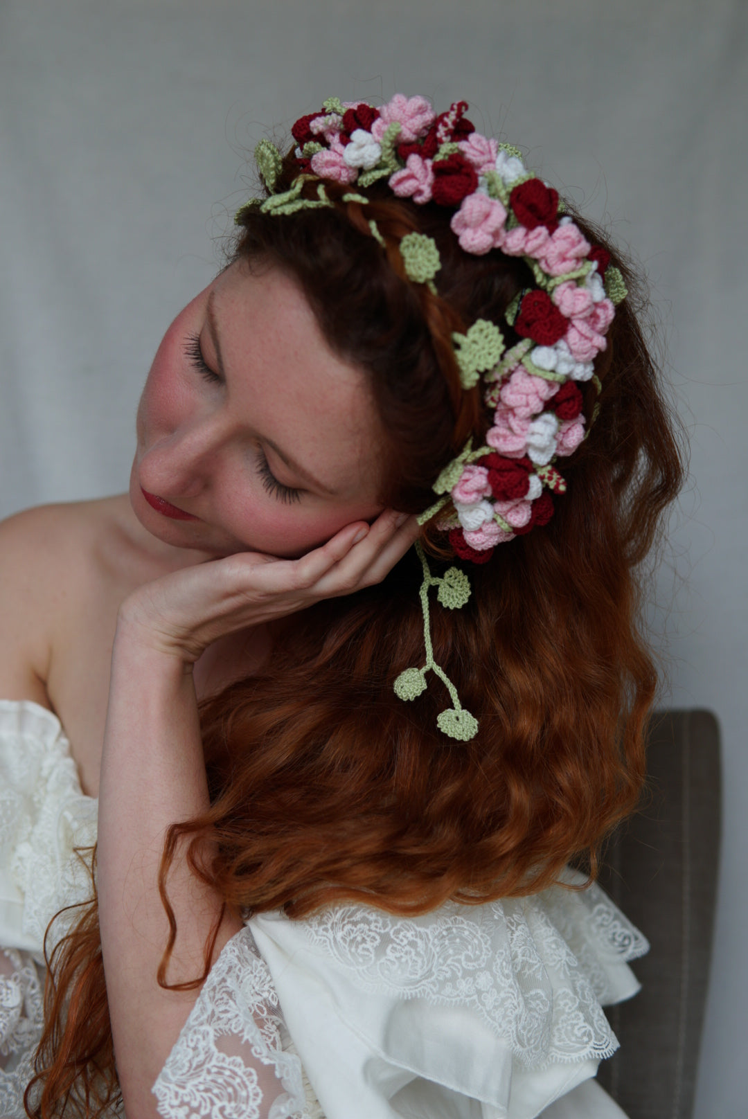 Video Tutorial: How to Crochet Roses 🌹 Rose Flower Crown 🌸